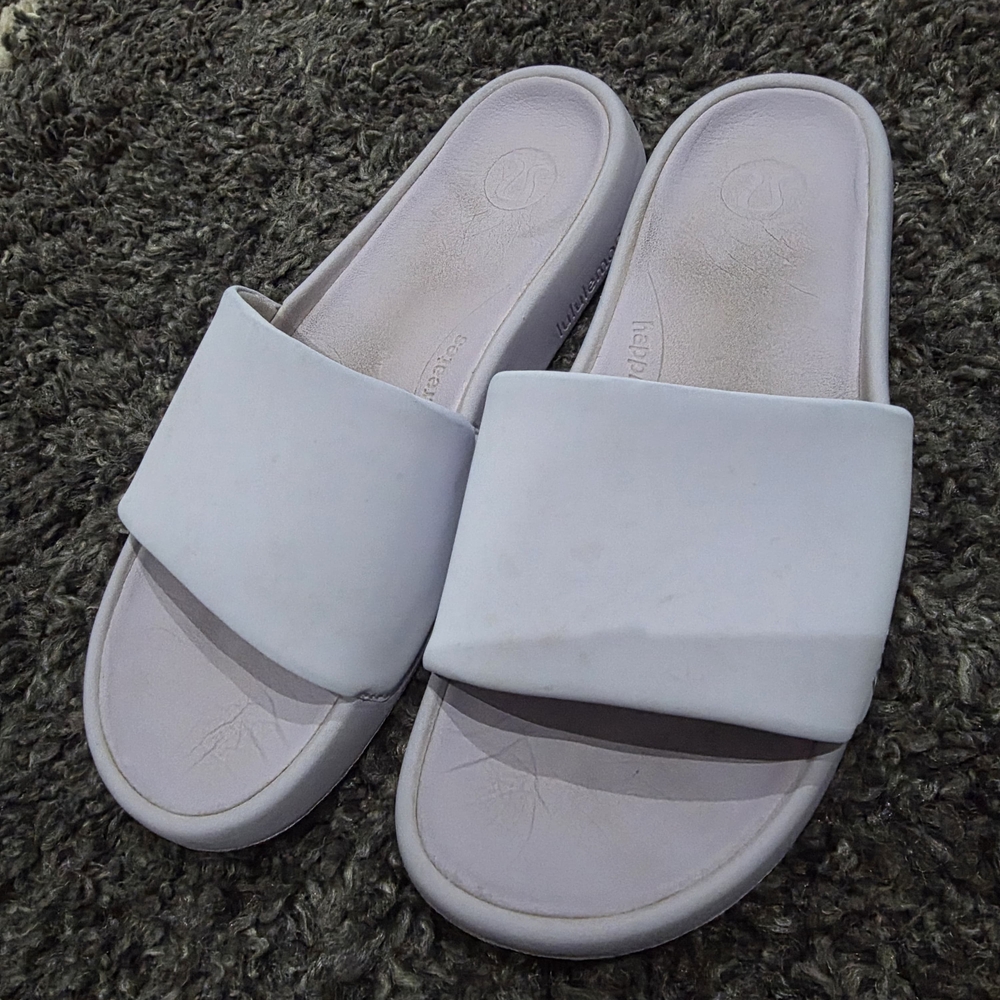 lululemon athletica Women's Soft Purple Slippers Size 9